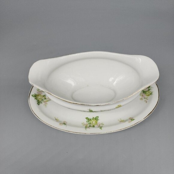 Vintage PAUL MULLER SELB BAVARIA PORCELAIN green ROSES GOLD TRIM GRAVY BOAT - Picture 2 of 9